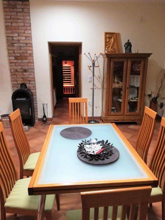 Parva Foresta Apartment Мисколк Екстериор снимка